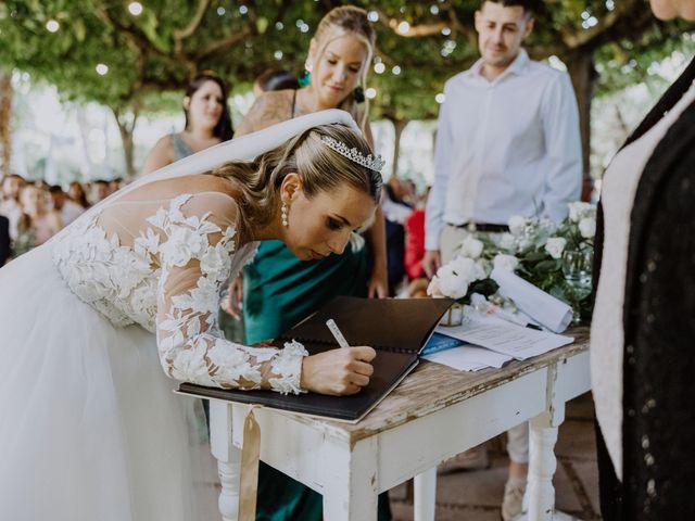 La boda de Cristian y Karen en Sant Vicenç De Montalt, Barcelona 106