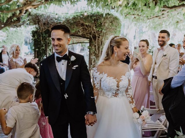 La boda de Cristian y Karen en Sant Vicenç De Montalt, Barcelona 110