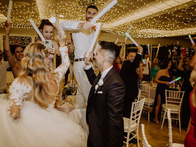 La boda de Cristian y Karen en Sant Vicenç De Montalt, Barcelona 133