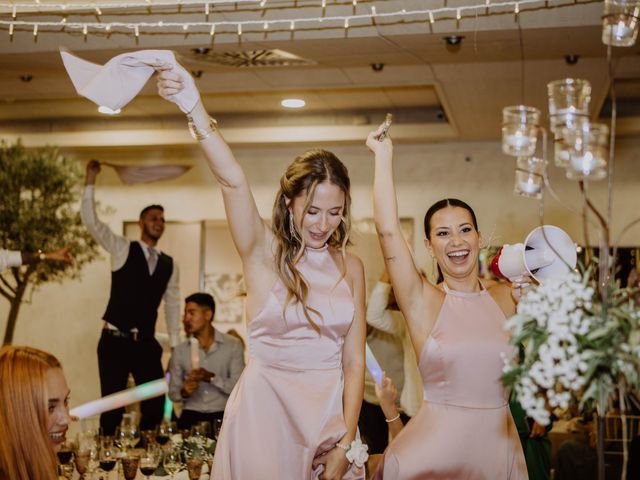 La boda de Cristian y Karen en Sant Vicenç De Montalt, Barcelona 138