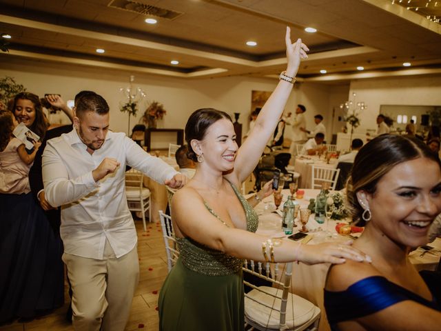 La boda de Cristian y Karen en Sant Vicenç De Montalt, Barcelona 144