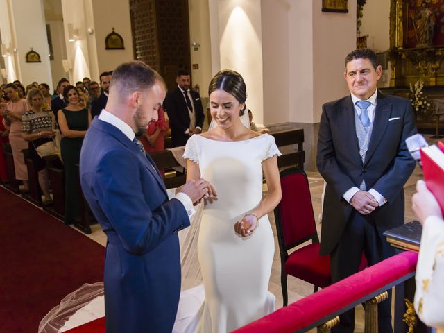 La boda de Milagros y Rubén en Fuenlabrada, Madrid 27