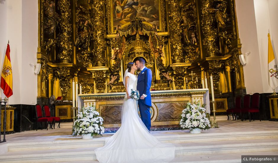 La boda de Milagros y Rubén en Fuenlabrada, Madrid