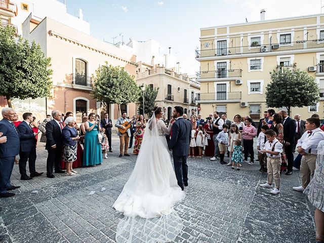 La boda de Enrique y  María del Pilar en Sevilla, Sevilla 2