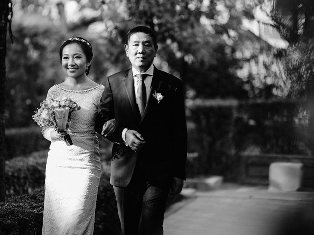 La boda de Alberto y Ying en Sevilla, Sevilla 11