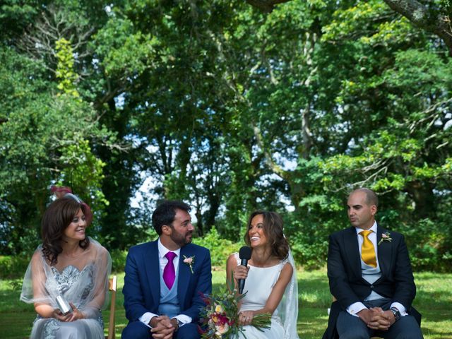 La boda de Juampe y Cris en A Baña, A Coruña 36