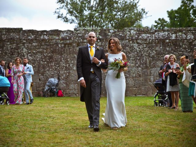 La boda de Juampe y Cris en A Baña, A Coruña 38