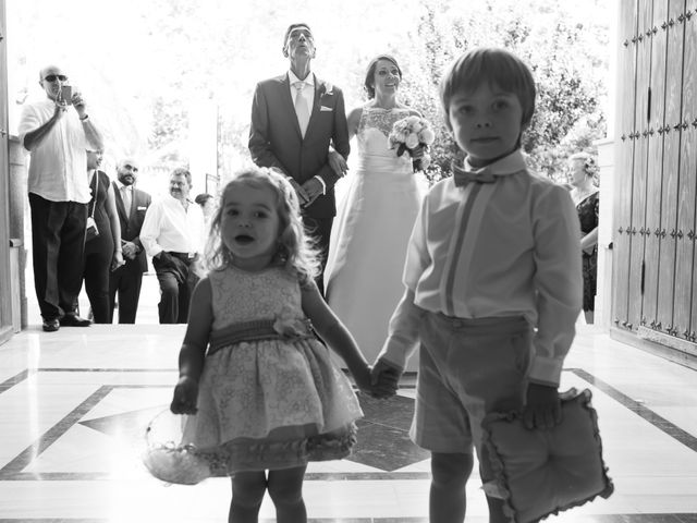 La boda de Juan Diego y Elisabet en Fuengirola, Málaga 14