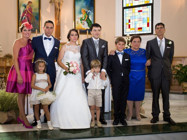 La boda de Juan Diego y Elisabet en Fuengirola, Málaga 18