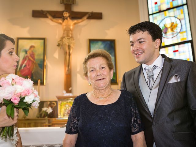La boda de Juan Diego y Elisabet en Fuengirola, Málaga 19