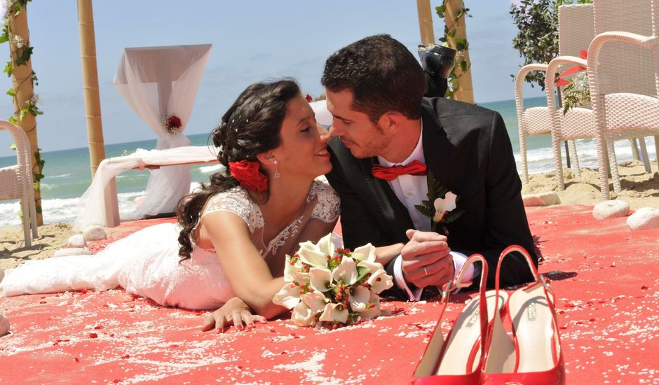 La boda de Raúl y Maribel en El Palmar, Cádiz