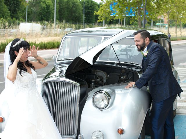 La boda de Jose y Tamara en Torrejon De La Calzada, Madrid 23