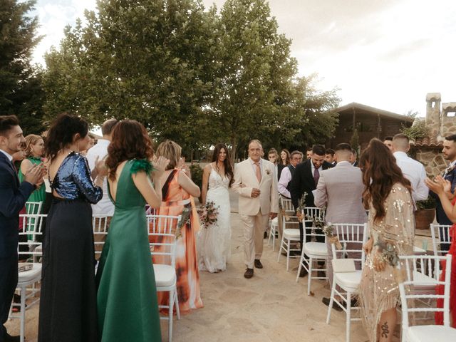 La boda de Víctor y Andrea en Mascaraque, Toledo 54