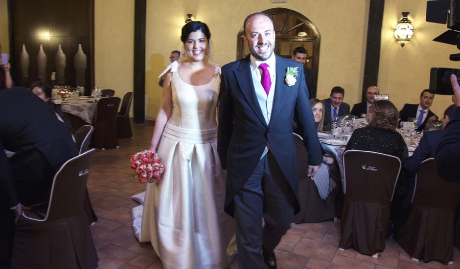 La boda de Alberto  y Paqui en Coria Del Rio, Sevilla