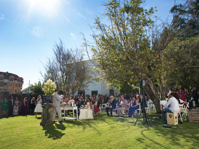 La boda de Pablo y Carlota en A Coruña, A Coruña 20