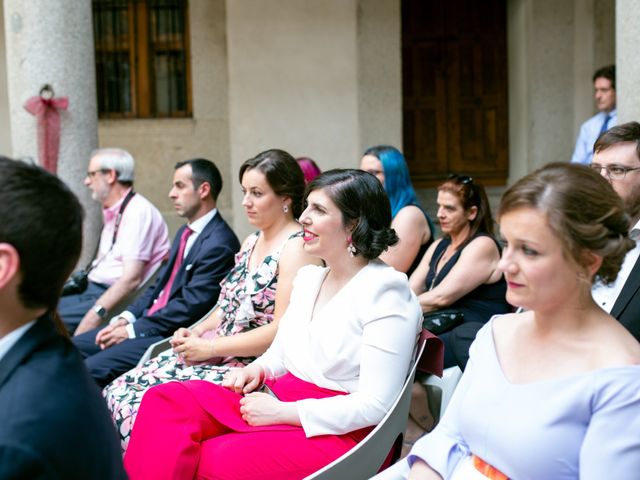 La boda de Joaquín y Lorena en Villatoro, Ávila 45