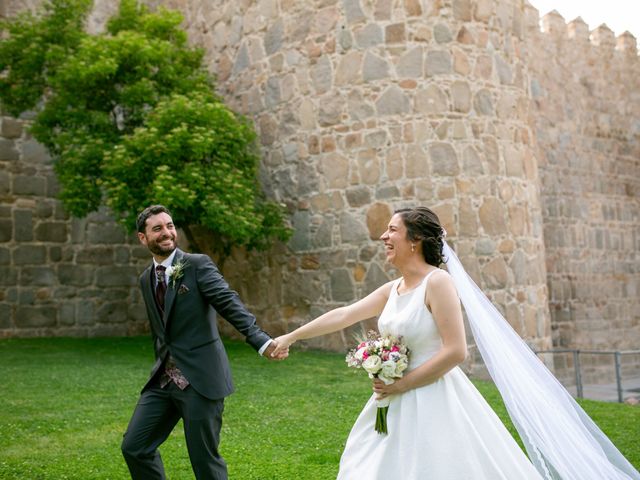 La boda de Joaquín y Lorena en Villatoro, Ávila 70