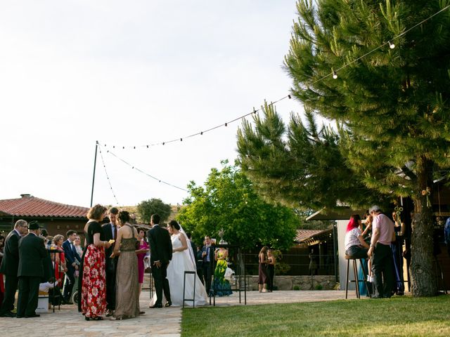 La boda de Joaquín y Lorena en Villatoro, Ávila 95