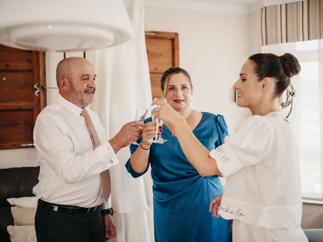 La boda de Edu y Olaia  en Arteixo, A Coruña 16