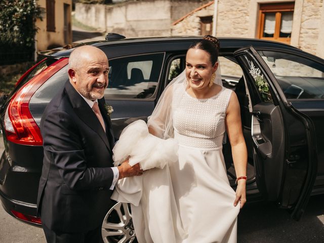 La boda de Edu y Olaia  en Arteixo, A Coruña 34