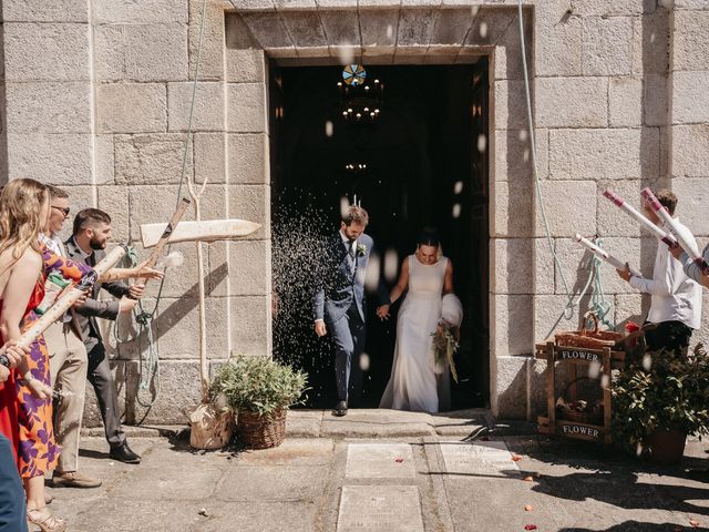 La boda de Edu y Olaia  en Arteixo, A Coruña 42