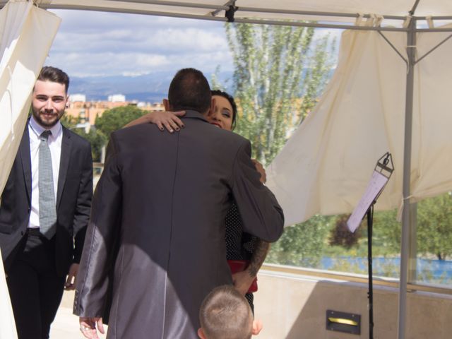 La boda de Carlos y Julia en Madrid, Madrid 12