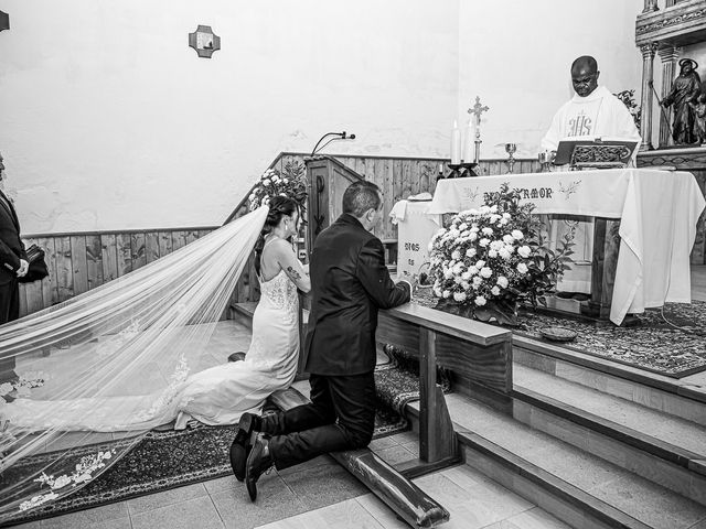 La boda de David y Seyla en Cañamero, Cáceres 32