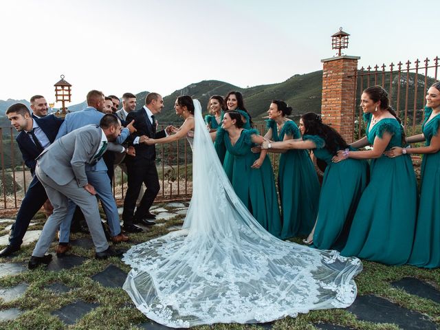 La boda de David y Seyla en Cañamero, Cáceres 54