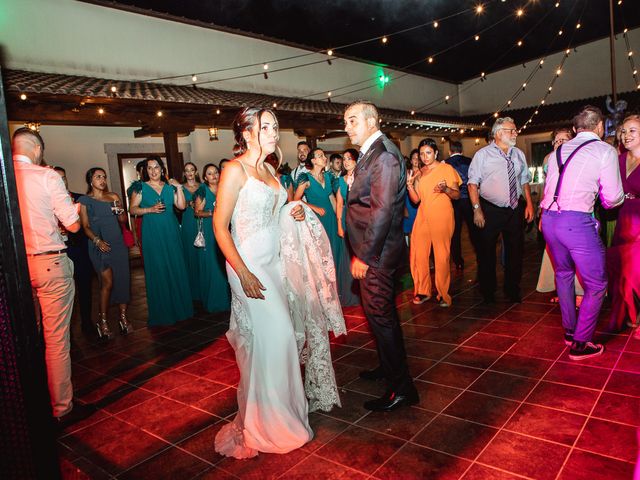 La boda de David y Seyla en Cañamero, Cáceres 79