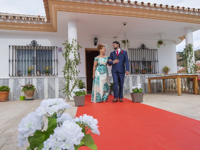 La boda de Miguel y Deborah en Alhaurin El Grande, Málaga 25