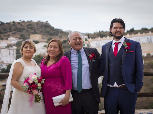 La boda de Miguel y Deborah en Alhaurin El Grande, Málaga 35