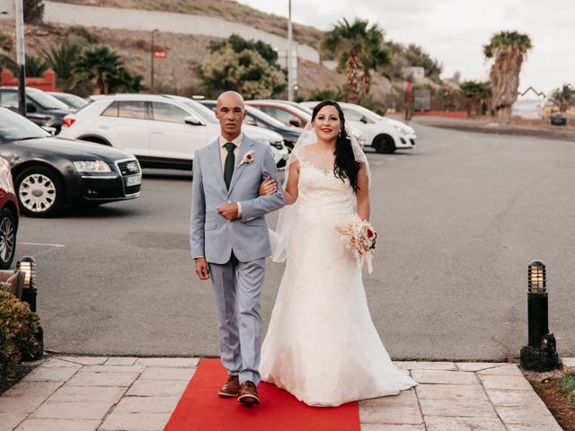 La boda de Ayoze y Guacimara en Las Palmas De Gran Canaria, Las Palmas 10