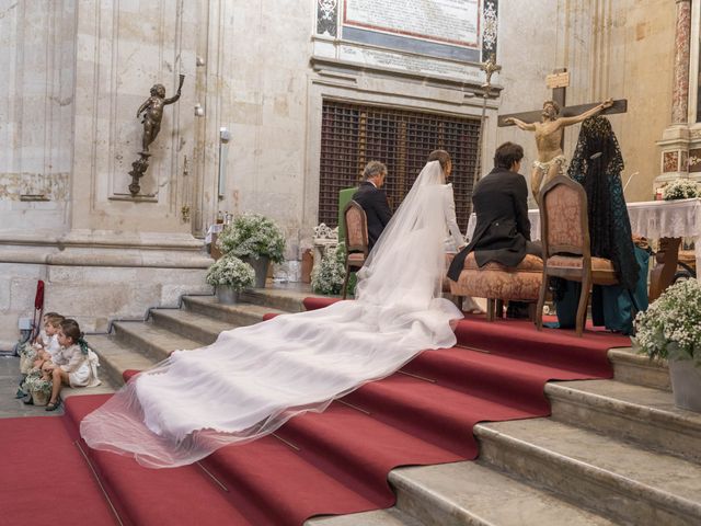 La boda de Pepe y Lidia en Valverdon, Salamanca 13