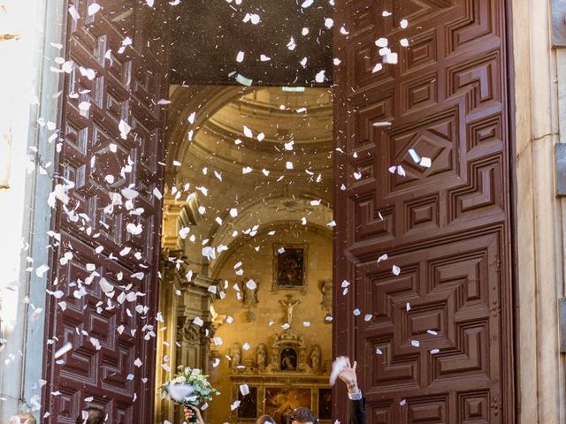 La boda de Pepe y Lidia en Valverdon, Salamanca 18