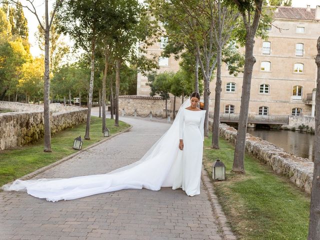 La boda de Pepe y Lidia en Valverdon, Salamanca 21