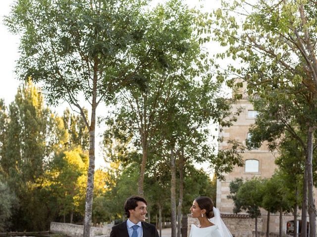 La boda de Pepe y Lidia en Valverdon, Salamanca 24