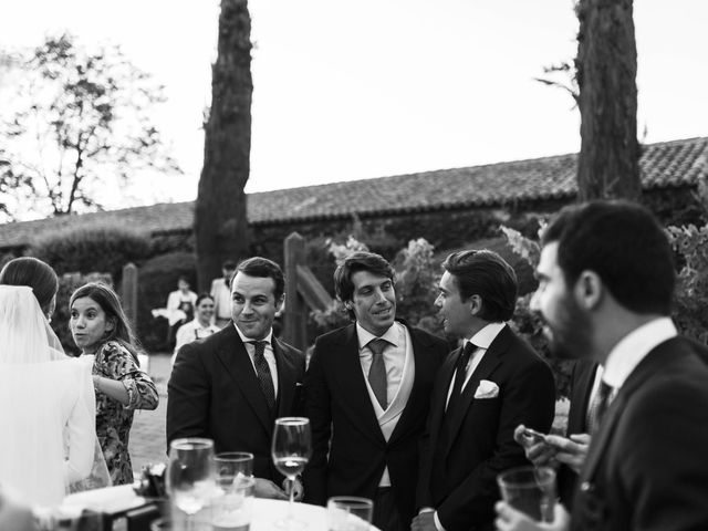 La boda de Pepe y Lidia en Valverdon, Salamanca 26