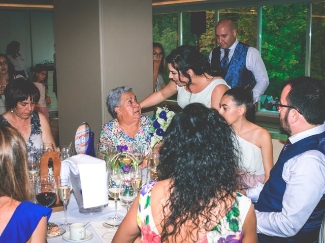 La boda de Manuel y Lydia en Pamplona, Navarra 21