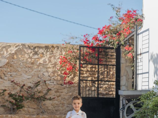 La boda de Tamara y Fernando en Alacant/alicante, Alicante 40