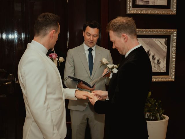 La boda de Eoin y Oisin en Barcelona, Barcelona 33