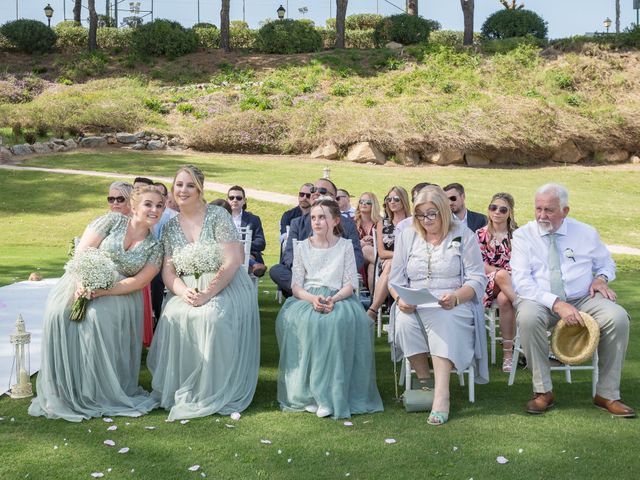 La boda de Niall y Hazell en Mijas Costa, Málaga 15