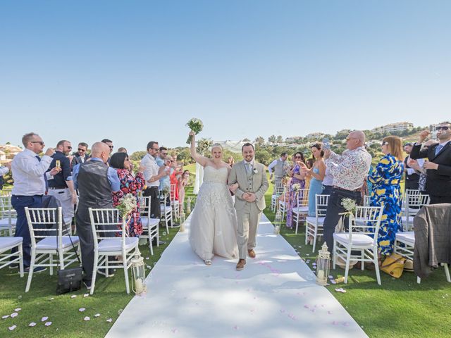 La boda de Niall y Hazell en Mijas Costa, Málaga 21