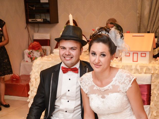 La boda de Adrián y Gabriela en Albacete, Albacete 1