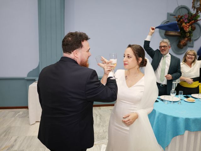 La boda de Cristóbal y Ylenia en Sevilla, Sevilla 16
