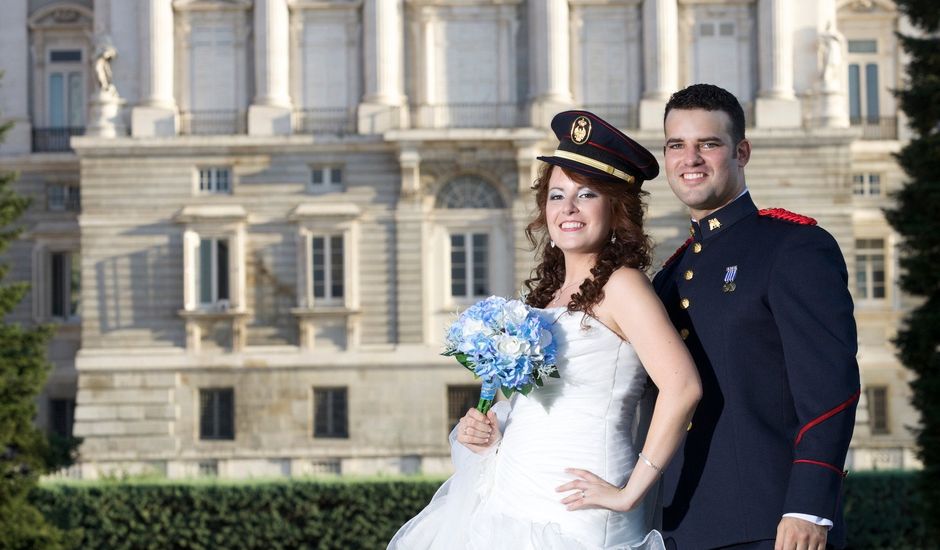 La boda de Nazario David y Miriam en Madrid, Madrid