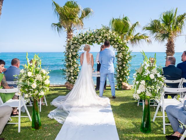 La boda de Justyna y Adam en Benalmadena Costa, Málaga 24