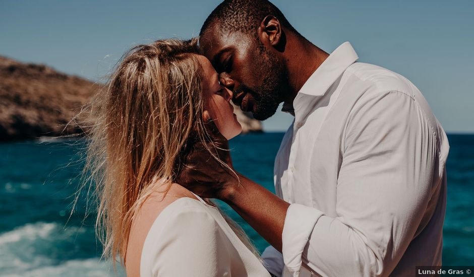 La boda de Nana y Pili en Bunyola, Islas Baleares