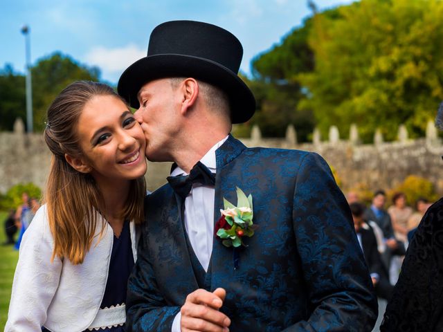 La boda de Esteban y Jorge en Vigo, Pontevedra 27