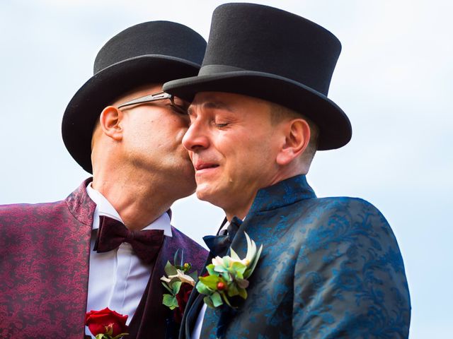 La boda de Esteban y Jorge en Vigo, Pontevedra 28