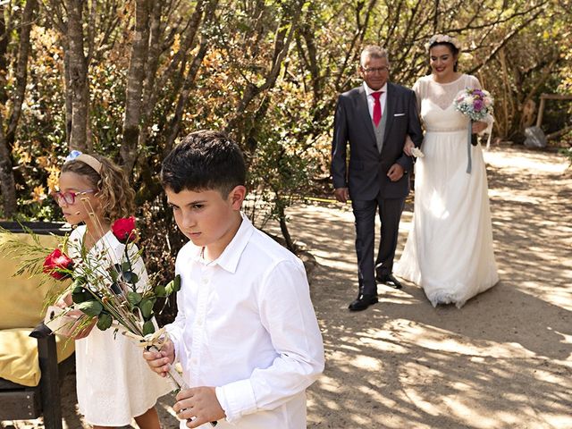 La boda de Alejandra y Ángel en La Roca De La Sierra, Badajoz 7